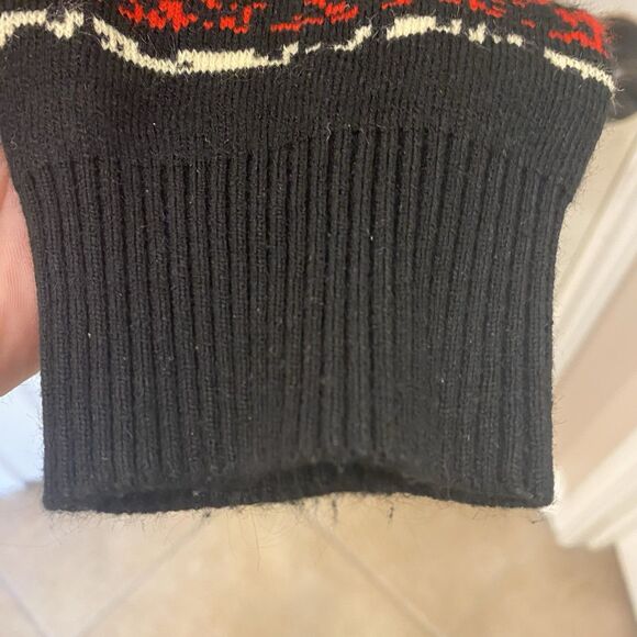 Fun Freddy Vs Jason Halloween Sweater Size XL EUC - Picture 6 of 11